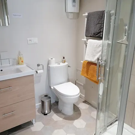 Des Lilas Saint-Benoît-des-Ondes